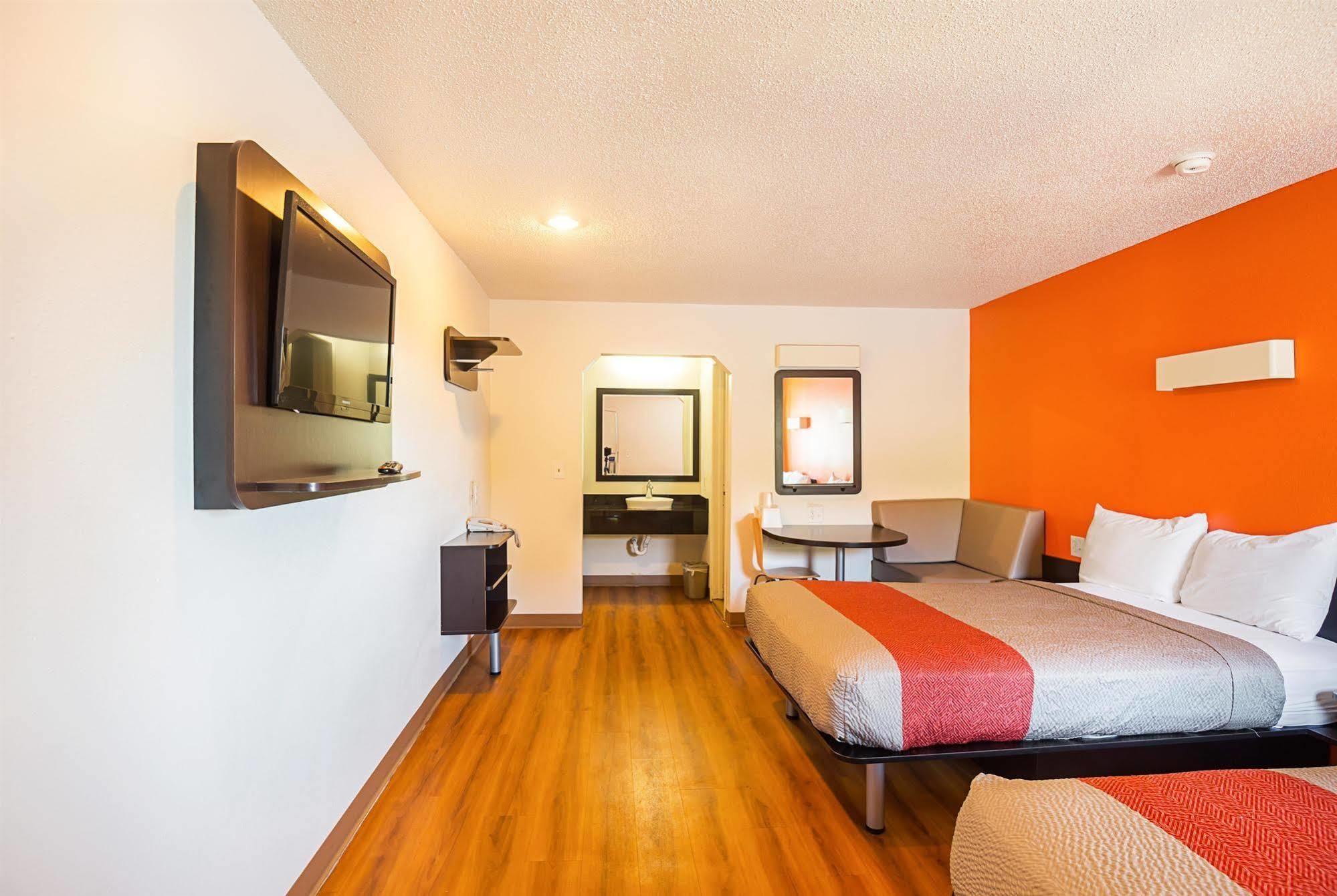 Motel 6-Blue Springs, Mo Eksteriør billede